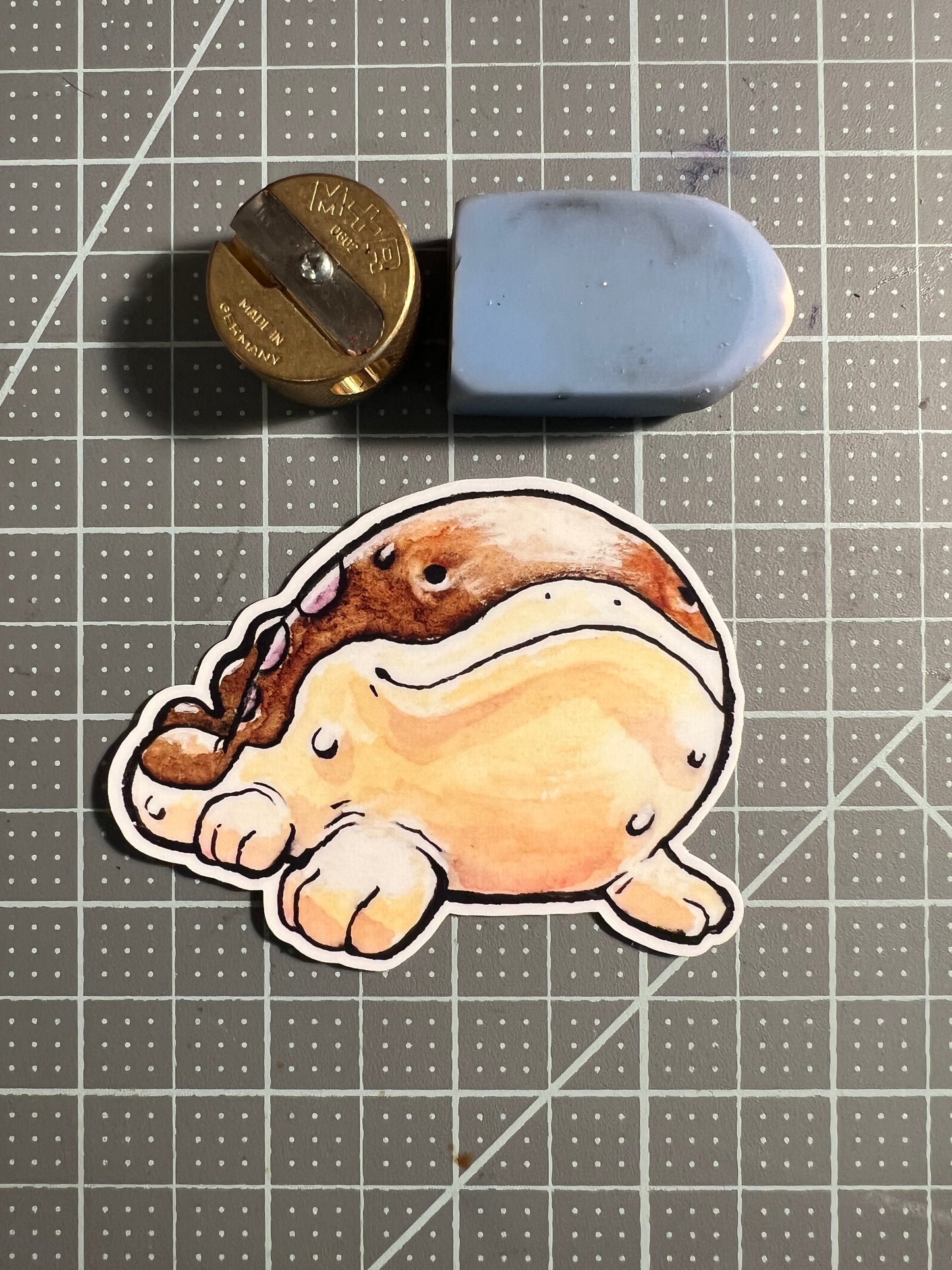 muddy salamader clodsire vinyl sticker