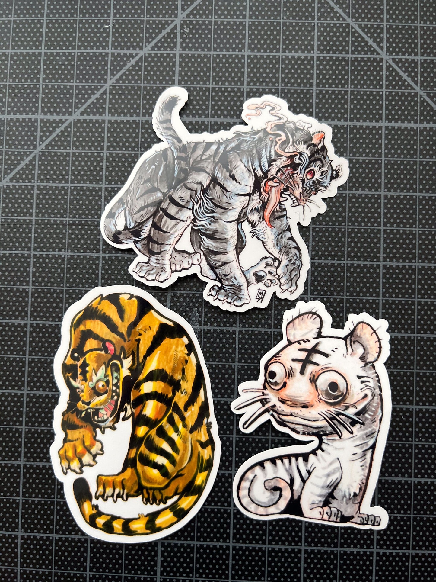 Tiger, golden ochre sticker